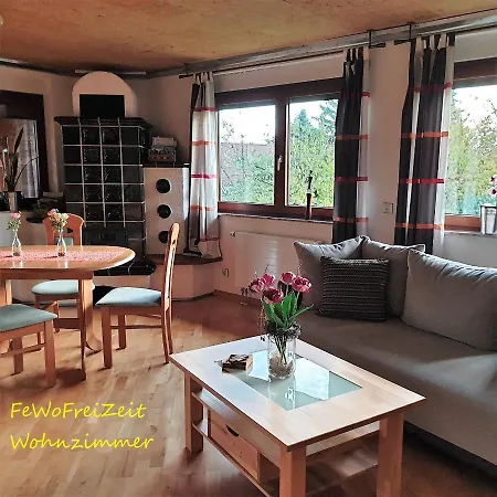 Fewofreizeit דירה ריינאו